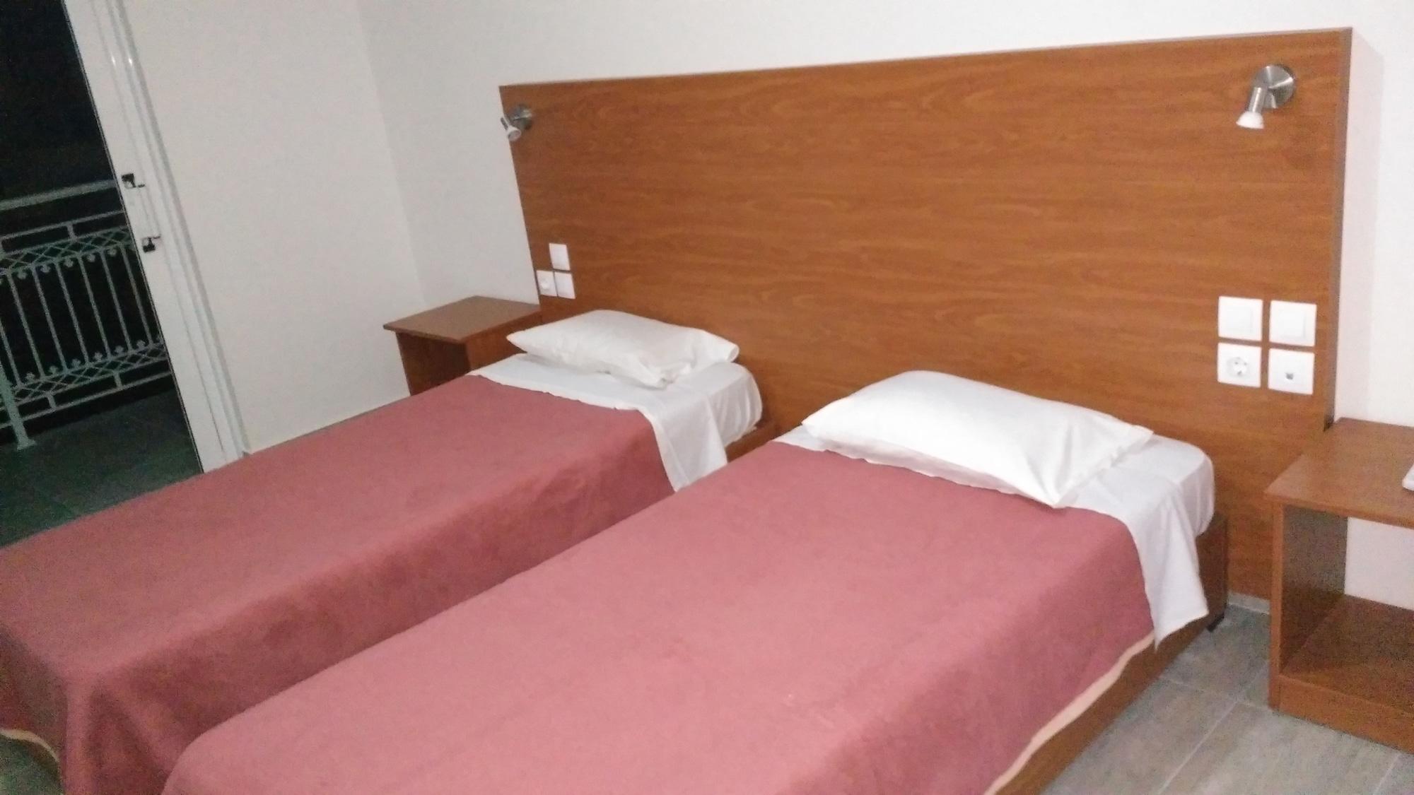 Hotel Sydney Laganas Bagian luar foto