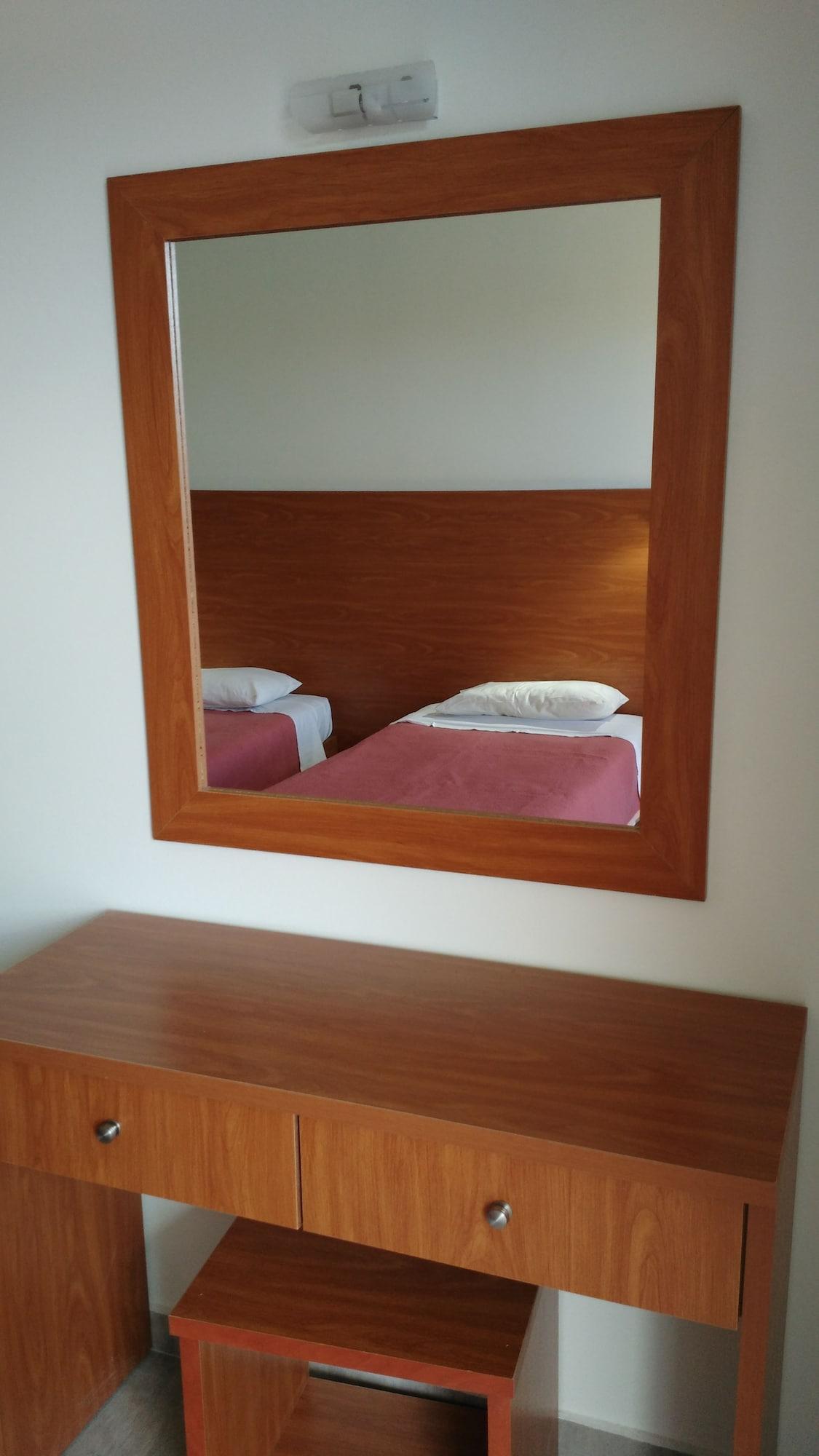 Hotel Sydney Laganas Bagian luar foto