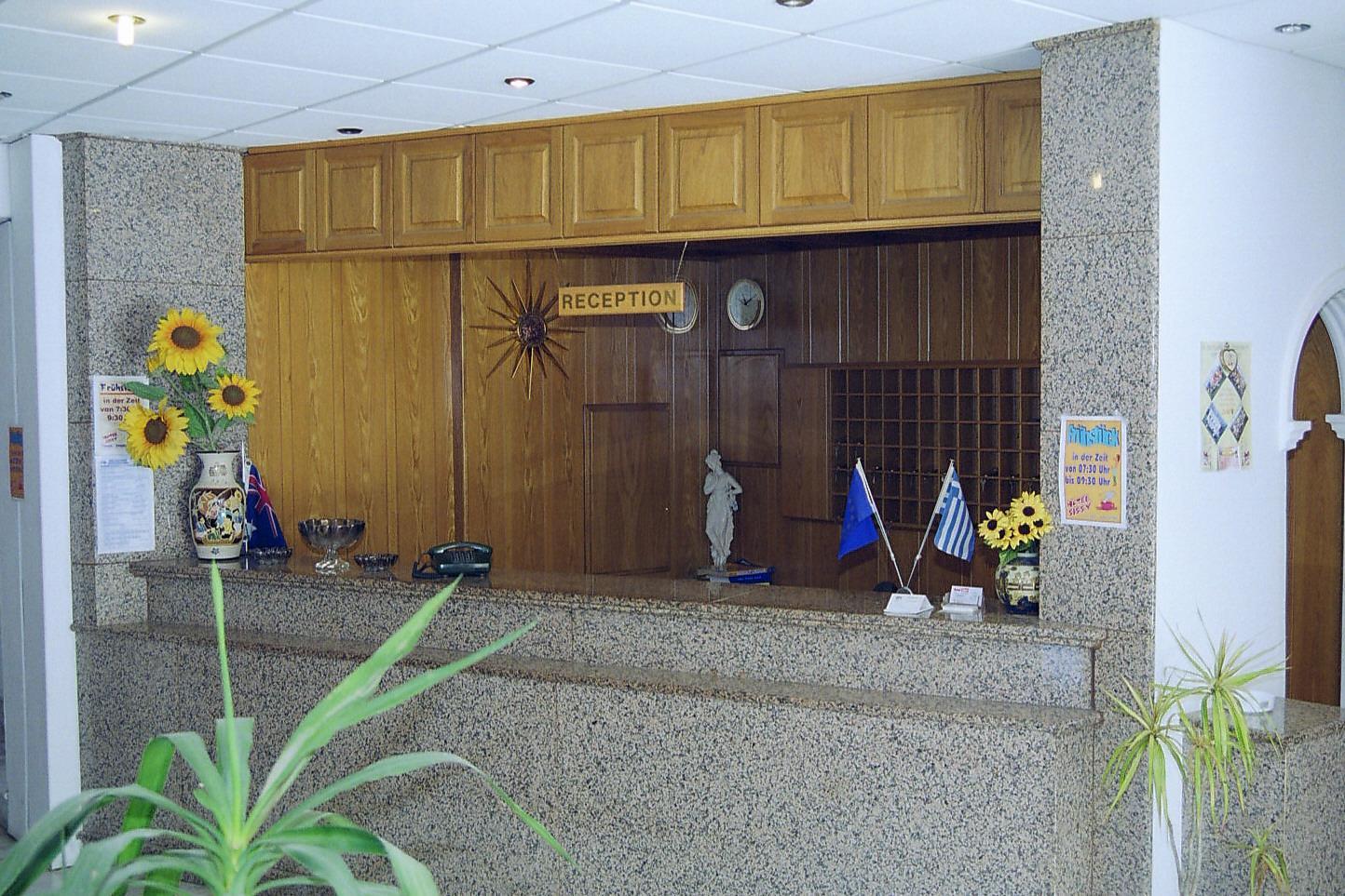 Hotel Sydney Laganas Bagian luar foto