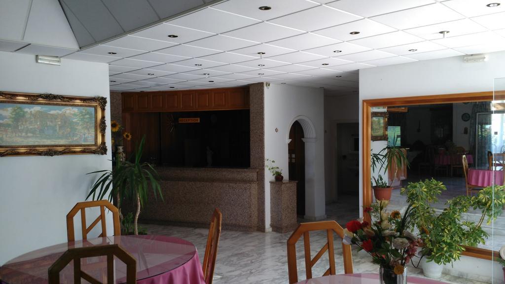 Hotel Sydney Laganas Bagian luar foto